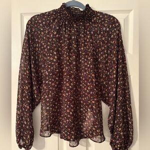 Minkpink Floral Sheer mock neck Blouse Size Medium Great Condition